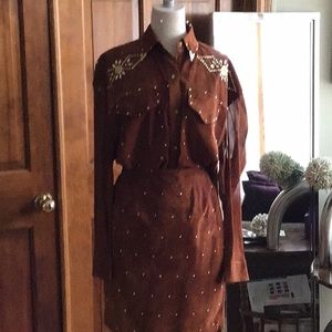 2 piece western outfit, long sleeve, 100% polyester, blouse top with pockets